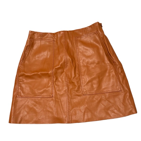 H&M Faux Leather Mini With Pockets in Caramel, size 8 - Picture 1 of 6